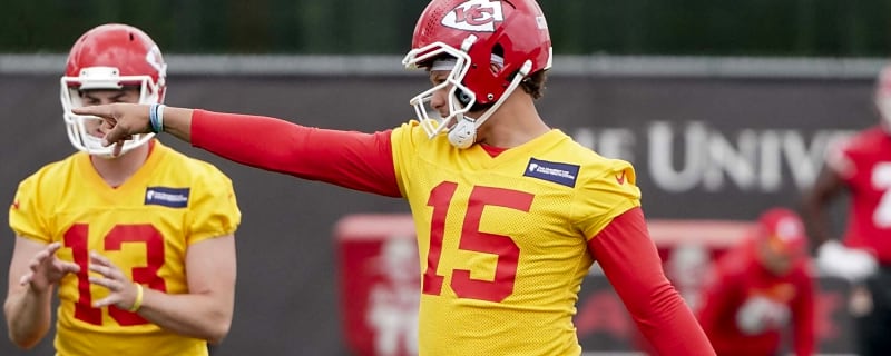 Chiefs QB Patrick Mahomes and LG Trey Smith just sent a warning to the newer players about what they are about to be in for