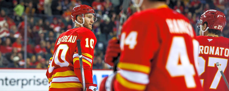 Hip resurfacing surgery in the NHL: What to expect for Jonathan Huberdeau