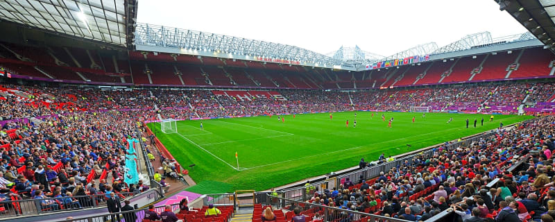 Lausanne-Sport officially releases Manchester United striker