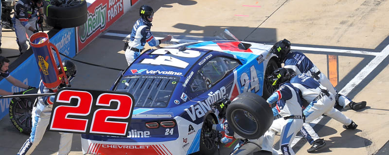 William Byron, Chase Elliott suffer through miserable days at Bristol