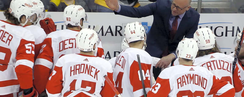 Is Jeff Blashill the right coach for the Blackhawks?