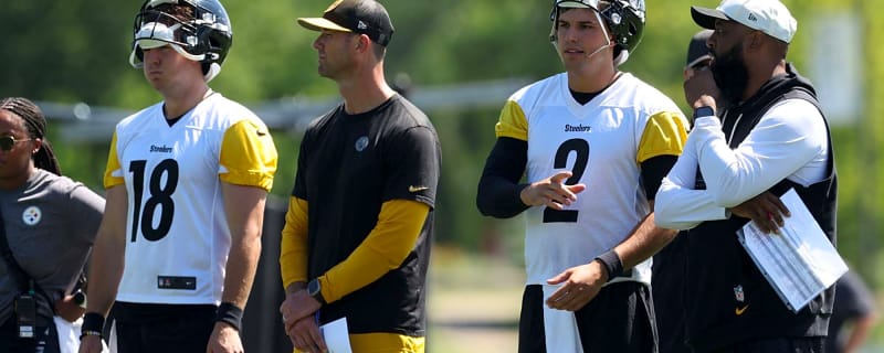 NFL insider reveals how close the Pittsburgh Steelers came to trading away one of their quarterbacks during training camp