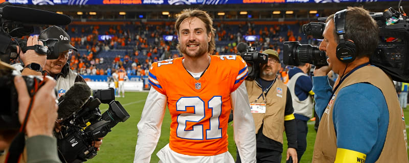 Riley Moss immediately apologized for his vulgar comment after beating the Bills