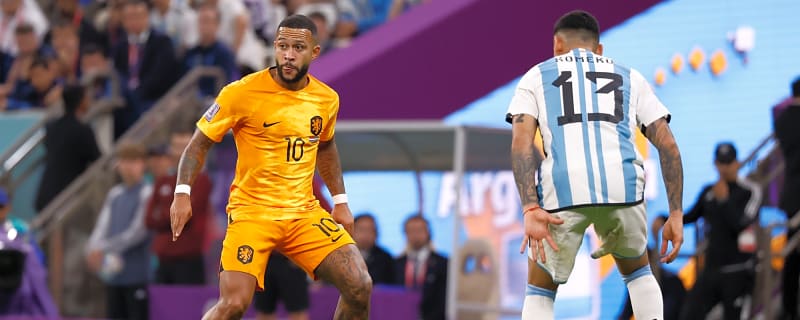 Memphis Depay releases statement after bizarre moment during match