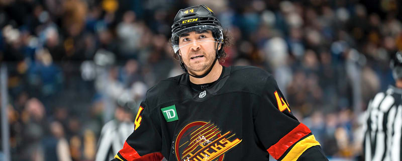 Decision Imminent as Sharks Willing to Trade Kiefer Sherwood