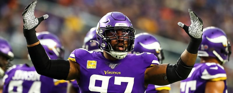 4-time NFL Pro Bowler removed from flight for ‘unruly behavior’