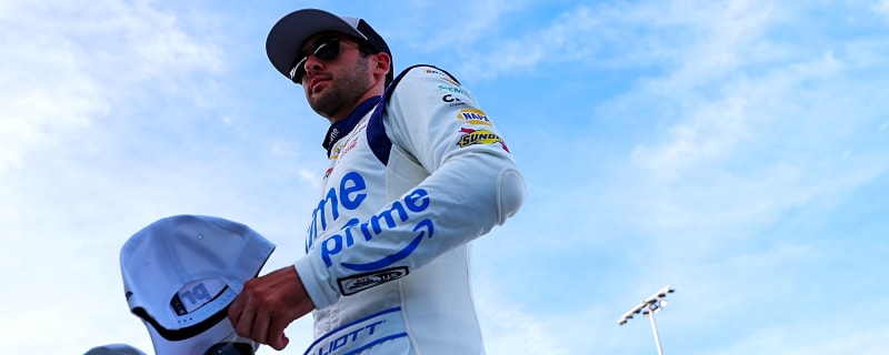 Kevin Harvick Bets on Chase Elliott to Win Indianapolis Motor Speedway Cup Race