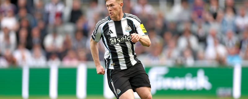 Manchester United Are Showing Interest In This Newcastle United Full-Back: What Will He Add To Carrick’s Side?