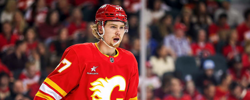 Flames sign young center to three-year extension