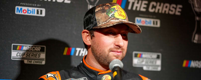 Chase Briscoe wins South Point 400 at Las Vegas