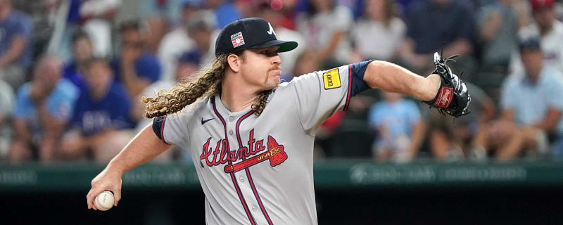 Report: Grant Holmes going non-surgery route for elbow injury