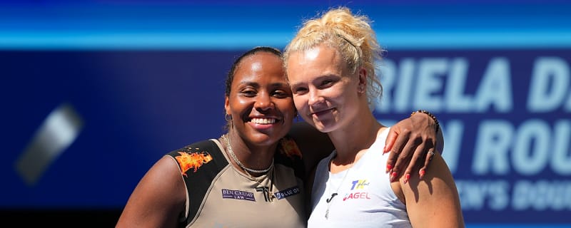 Watch: Taylor Townsend sips a 'Honey Deuce' after US Open final loss