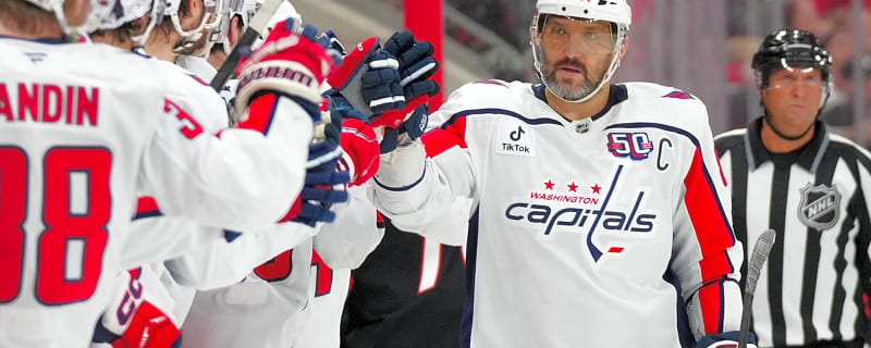 Capitals’ Alex Ovechkin becomes first NHLer to score 900 career goals