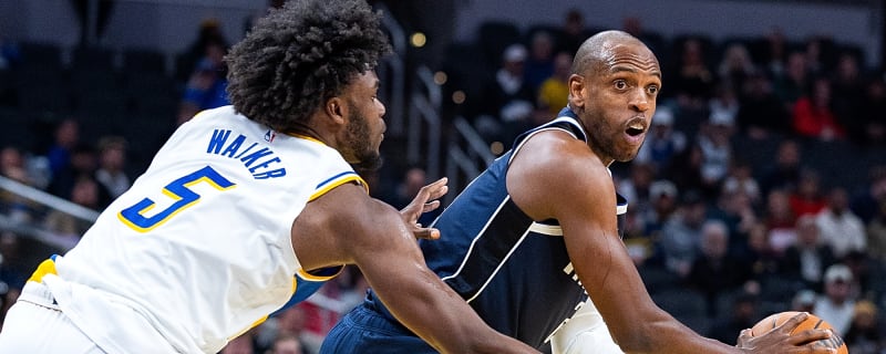 Dallas Mavericks Leaving Buyout Decision Up To Khris Middleton