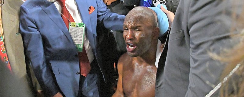 Bernard Hopkins Gives Rival His Flowers