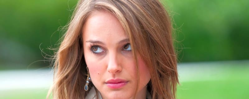 20 popular celebrities you may not have realized go by stage names