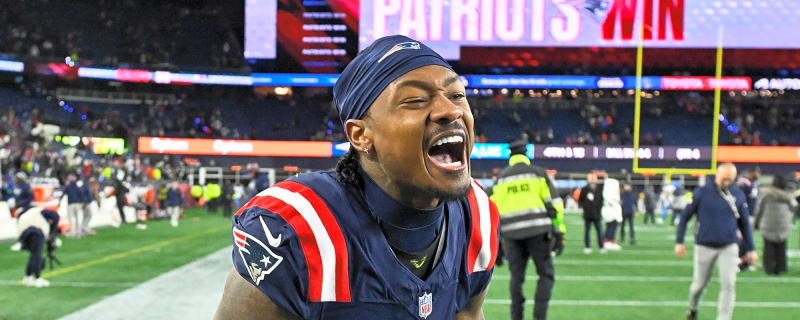 Why Stefon Diggs wasn't happy with Patriots fans after win over Chargers
