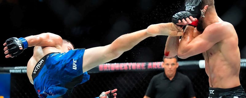 Magomedsharipov Injured Before Comeback