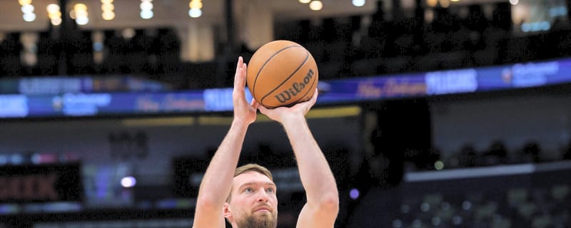 Report: Hornets showing interest in Kings center Domantas Sabonis