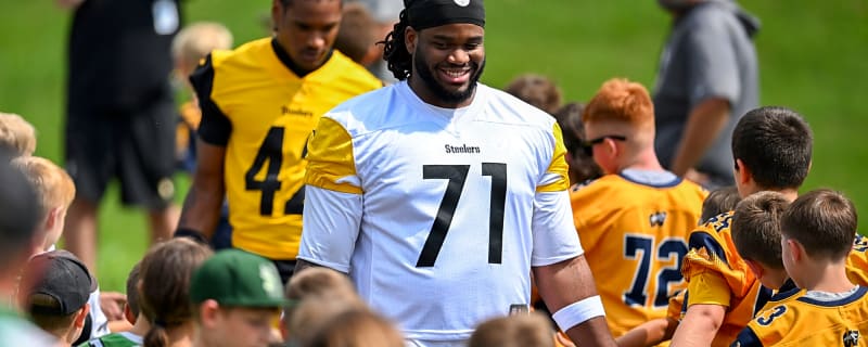 Steelers Offensive Coordinator Brian Angelichio Reveals What Max Iheanachor Needs To Do Before Taking Over