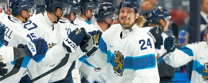 Stars place Roope Hintz on injured reserve due to illness