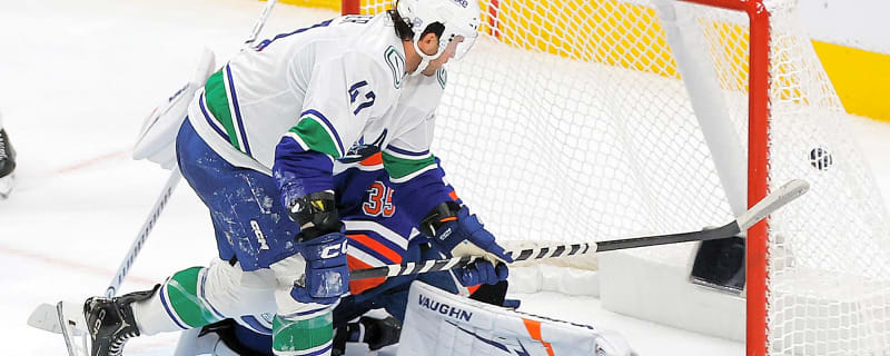 Instant Reaction: Oilers begin Babcock era with a bang, fall 6-5 to Canucks