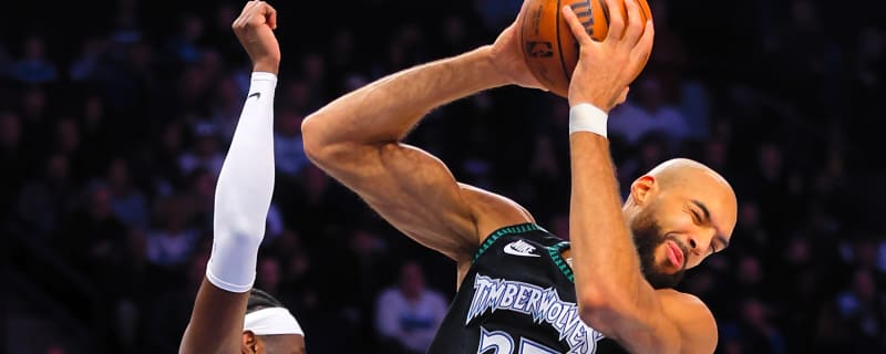 Rudy Gobert ejected after his dangerous mid-air hit on Suns center