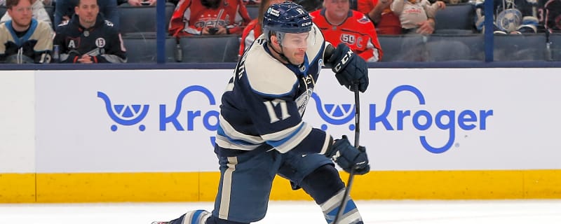 Sabres give two veteran forwards multiyear deals in free agency