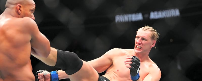 Alexander Volkov books title rematch with controversial win over Jailton Almeida at UFC 321