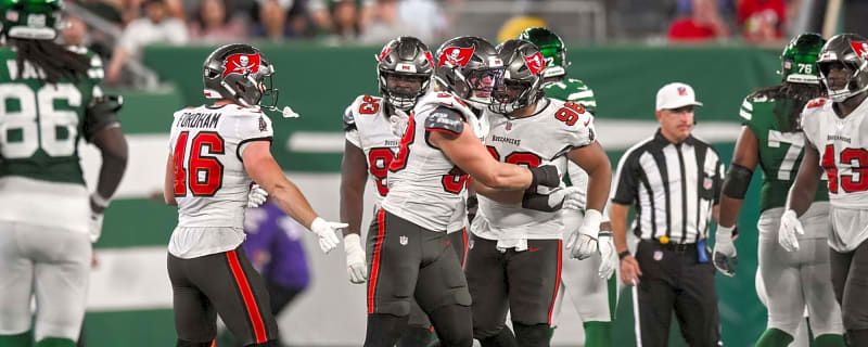 Tampa Bay Buccaneers rookie files lawsuit that would allow him to quit the team and go back to college if he wins