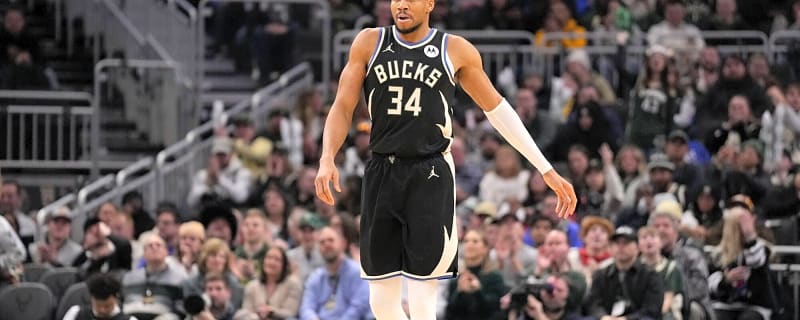 Giannis Antetokounmpo And Khris Middleton Could Reunite On Miami Heat This Summer