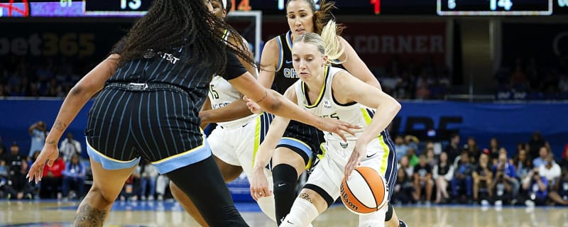 'A Lot Of Plug-And-Play': Paige Bueckers, Dallas Wings Called Out By Chris Konclanes For Recent Struggles