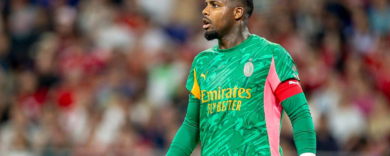 Sky Sports: Chelsea consider two options for new goalkeeper, one as a loan