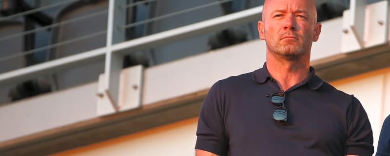 'Stupid'- Shearer Criticizes Anthony Gordon&#39;s Red Card Challenge on Van Dijk