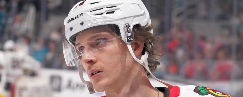 Blackhawks re-sign Kevin Korchinski to two-year deal