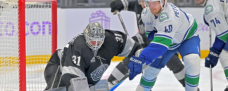 Canucks: Could there be anything to the Elias Pettersson to LA trade chatter?