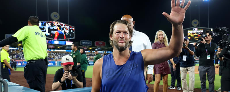 Clayton Kershaw has emotional message for Dodgers fans amid retirement news