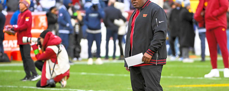 Chiefs Officially Agree To Terms With Eric Bieniemy To Return As Offensive Coordinator