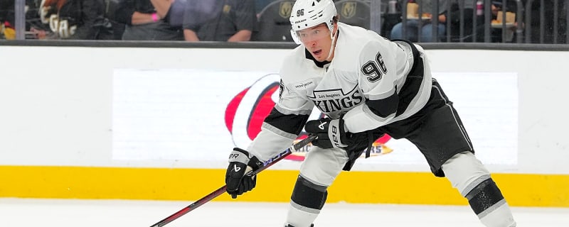Los Angeles Kings re-sign Andrei Kuzmenko to one-year contract