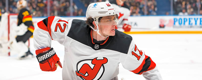 New Jersey Devils Hang on to Take Down Vancouver Canucks