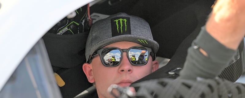 Ty Gibbs takes massive hit after contact from Christopher Bell during late restart at Las Vegas