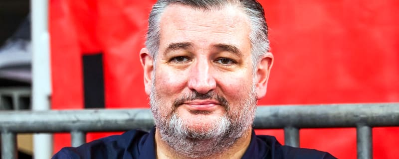 Ted Cruz Shows Embarrassing Lack Of College Football Knowledge