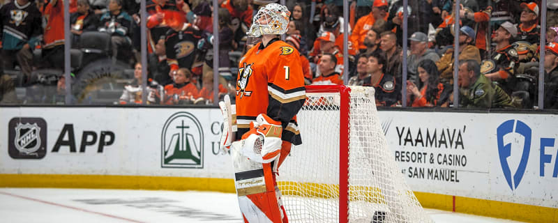 Ducks Battle Back, Even Series With Game 4 Win Over Golden Knights