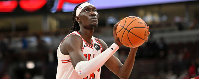 Bulls Sign Mouhamadou Gueye