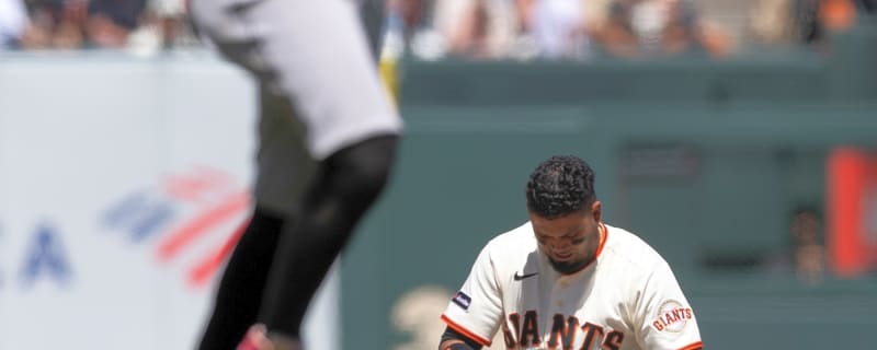 Giants Reassign Third Base Coach Hector Borg