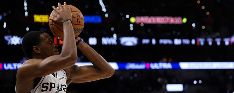 Spurs GM clears air on De’Aaron Fox’s place on the team