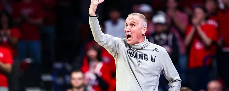 Bobby Hurley Puts Arizona’s McKale Center in his Top 5 Venues for College Basketball