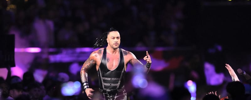 'WWE SmackDown' Veteran Garners Huge Praise Backstage for Working Through Pain