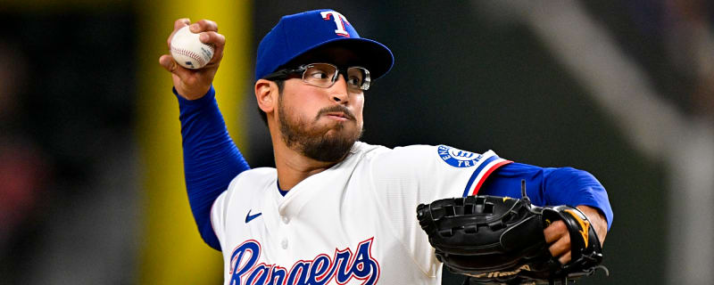 Rangers trade righty Dane Dunning to Braves