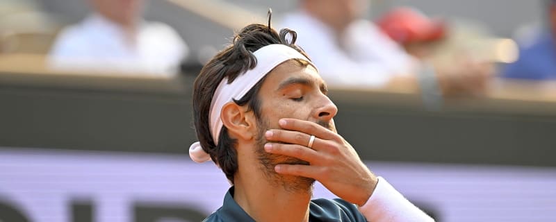 'An unfortunate moment': Lorenzo Musetti reacts to line judge scare in French Open